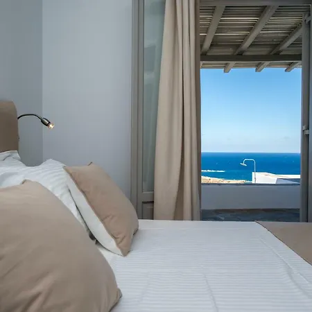 Aqua Villa Parasporos