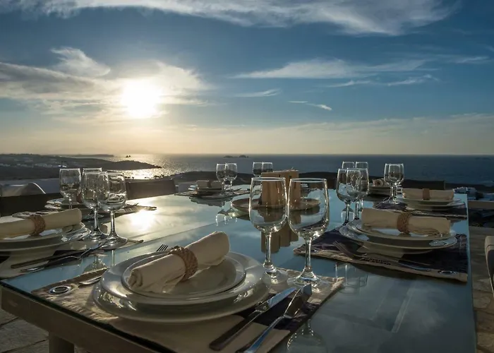 Aqua Villa Parasporos