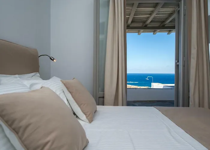 Aqua Villa Parasporos